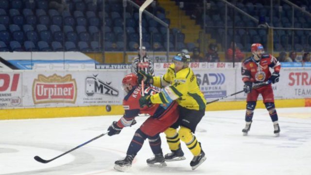 370766_tl hokej 676x451.jpg