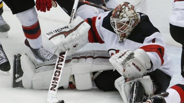 370779_devils_penguins_hockey_71264 84bf361f636748b3a51accf2bc5aa3a5 676x531.jpg