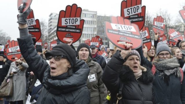 370787_poland_abortion_96314 2c8a384261314a02ba7a32ae0df23112 676x479.jpg