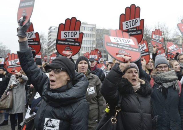 370787_poland_abortion_96314 2c8a384261314a02ba7a32ae0df23112 676x479.jpg