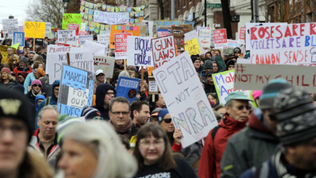 370818_student_gun_protests_seattle_11 676x406.jpg