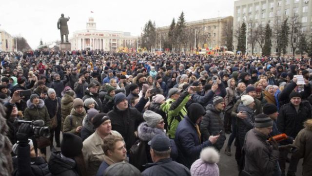 371012_russia_fire_17774 df1c9aad9c664f9ba06e2b72679447f2 676x430.jpg
