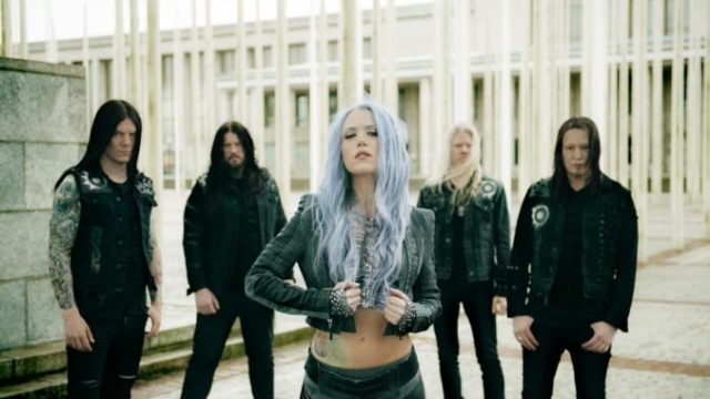 371051_band photo arch enemy 2 676x451.jpg