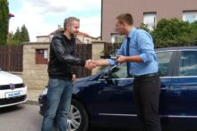 371090_mobil vykup 676x451.jpg