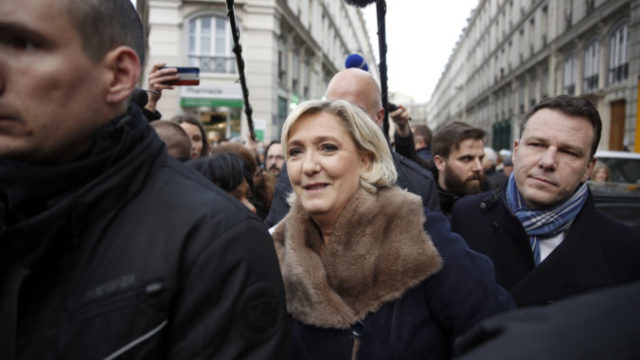 371169_le pen 676x451.jpg