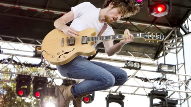 371173_kevin mckeown black pistol fire 676x502.jpg