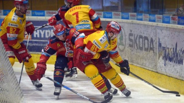 371369_hokej tipsport liga 676x451.jpg