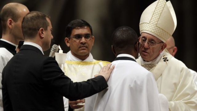 371383_vatican_pope_easter_88603 05967d9cf7c04c9c8834615c89a84fcd 676x451.jpg