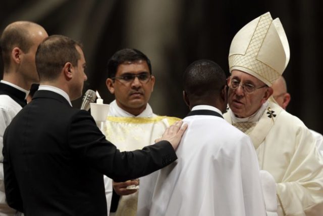 371383_vatican_pope_easter_88603 05967d9cf7c04c9c8834615c89a84fcd 676x451.jpg