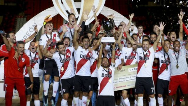 371504_argentina_soccer_79028 de726b85c4c84d44864c1a8521b53b46 676x490.jpg