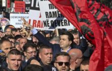 371689_albania_opposition_07534 7c887d92543e4cc2be675e12a6717e89 676x433.jpg