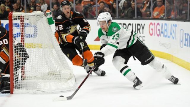 371852_stars_ducks_hockey_87607 7eb59a9f50264347822812a9d8c602b9 676x435.jpg