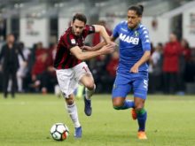 371973_hakan calhanoglu maurizio lemos 676x508.jpg