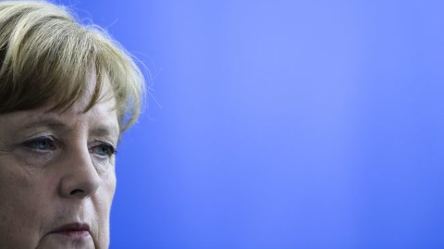 372158_angela merkelova 676x451.jpg