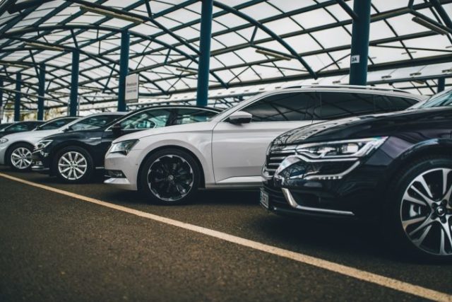 372250_auta foto_autosalon mensie 676x451.jpg