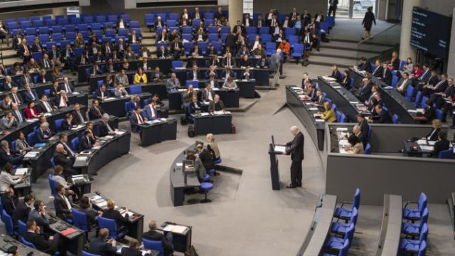 372296_germany_parliament_13919 0330e934c4f74ad394c63414886f09fb 676x451.jpg