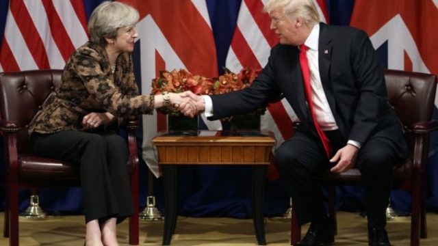 372433_theresa mayova donald trump 676x451.jpg