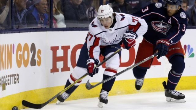 372872_t.j. oshie seth jones 676x521.jpg