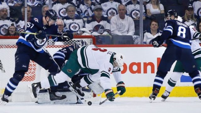 373159_wild_jets_hockey_06977 a23354c3e6f14478816ccc8e415a0152 676x423.jpg