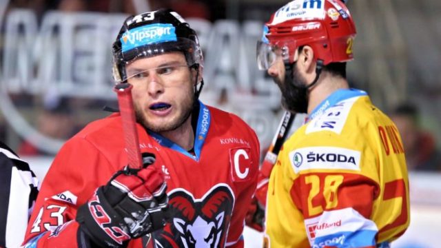 373349_tomas surova radek dlouhy 676x451.jpg