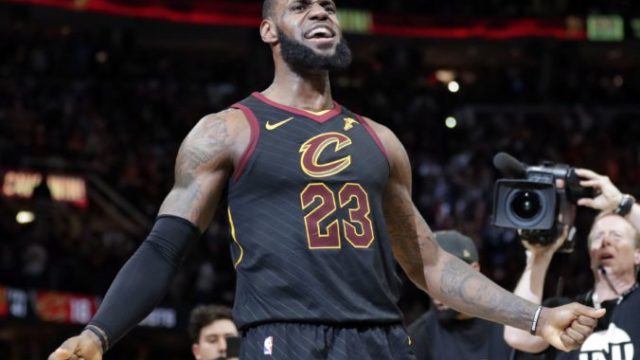 373638_lebron james 676x491.jpg