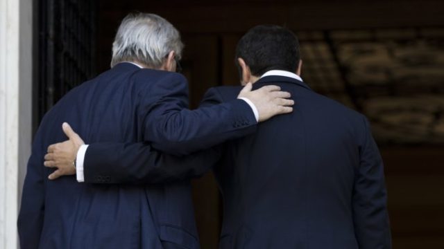 373698_greece_bailout_10213 4f5ccd9d80d94822863985bbda4ccdeb 676x451.jpg