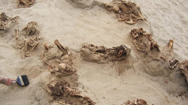 373929_peru_sacrificial_site_18821 675af73d3a3f4df997d1de55ea92a6a3 676x507.jpg
