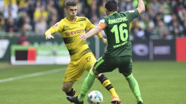 373986_zlatko junuzovic christian pulisic 676x489.jpg