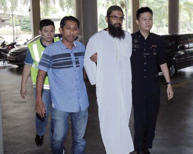 374038_malaysia_fake_news_45621 a214adaf5d5247109b7c0236ff743d3a 676x538.jpg