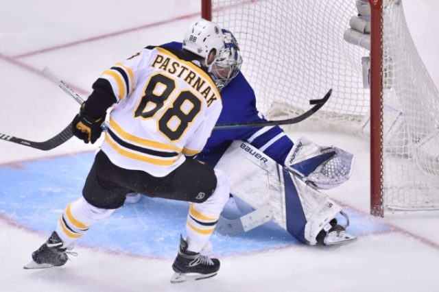 374770_david pastrnak 676x450.jpg