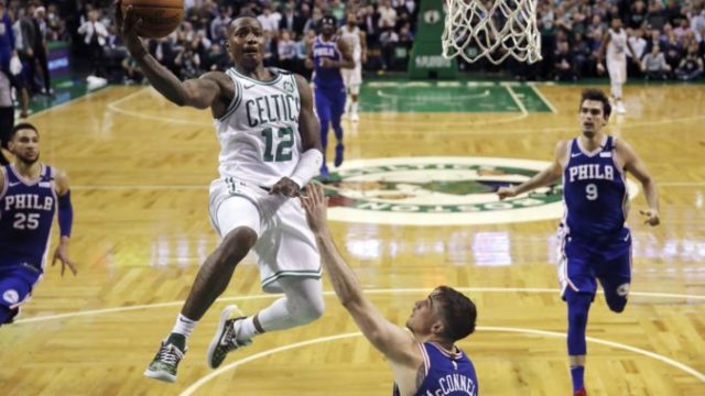 374868_76ers_celtics_basketball_09593 647027679b6f483abb1051aa64d3a45c 676x513.jpg