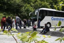 375694_bosnia_balkans_migrants_22025 b9664a49637b4af0afd6506452603348 676x451.jpg