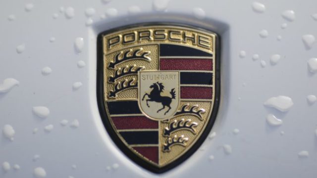 375712_porsche 676x451.jpg