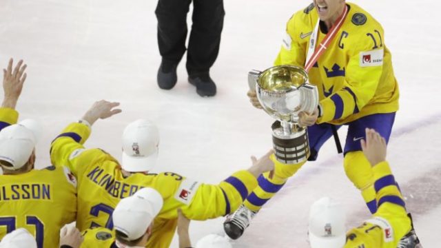 375966_aptopix_denmark_hockey_worlds_80651 0de75c9ff7964d988e8d478ee0d97e50 676x493.jpg