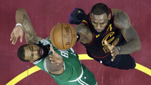 375975_lebron james marcus morris 676x427.jpg