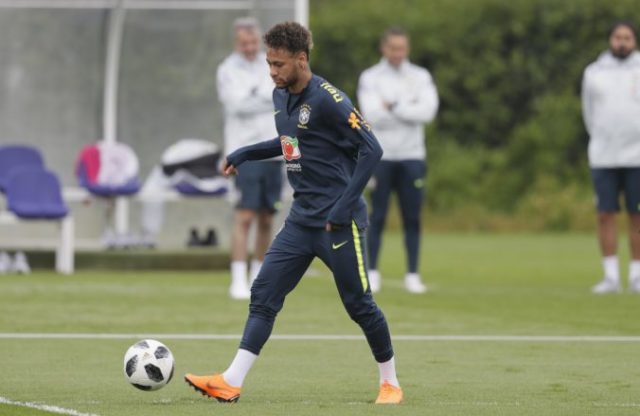 376996_britain_brazil_soccer_59557 8a893b61763a486cb13c6b65e909165d 676x439.jpg