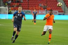 377027_milan skriniar quincy promes 676x451.jpg