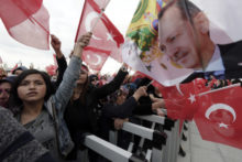 377124_turkey_referendum_68797 4171260b07304ff5a818ee9aadca021a 676x451.jpg