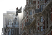 377599_britain_hotel_fire_30922 439b20a64dd54d3c8c4fff5298e6dc6d 676x463.jpg