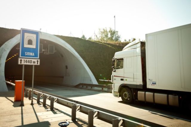 377724_tunel sitina 676x451.jpg