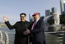 377780_aptopix_singapore_trump_kim_impersonators_36085 01b23f261fe14af5ad0e90783dab3a2b 676x451.jpg