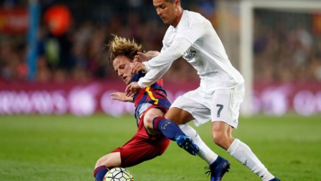 378041_ivan rakitic cristiano ronaldo 676x470.jpg