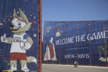 378316_russia_soccer_wcup_daily_life_70062 ee398fda5d2a43379d54936a94d0c87f 676x451.jpg