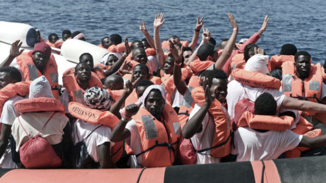 378346_migranti 676x450.jpg