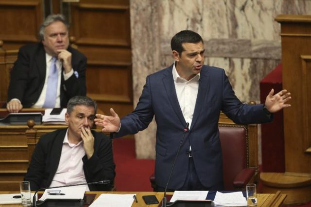 378349_tsipras 676x451.jpg