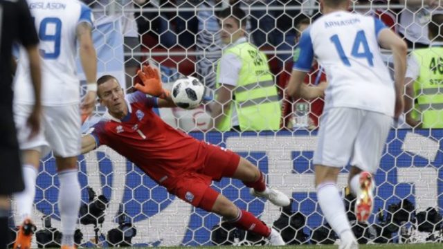 378519_aptopix_russia_soccer_wcup_argentina_iceland_04022 ec34ef56e6ba43ad81e5dff3acec4064 1 676x446.jpg