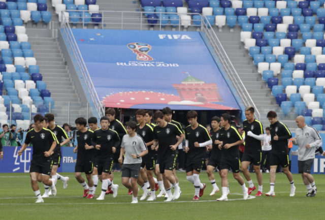 378582_russia_soccer_wcup_sweden_south_korea_26721 54a46c92e137481aad9aa02e0586b11d 676x457.jpg