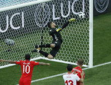 378686_russia_soccer_wcup_tunisia_england_63871 2b79a61248ea44b096951942700c7b73 676x520.jpg