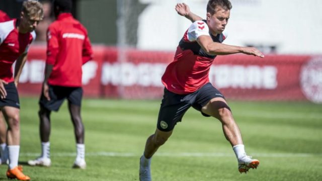 378857_denmark_soccer_92316 5202f3303b9343d8b0cc752848b2c4a1 676x463.jpg