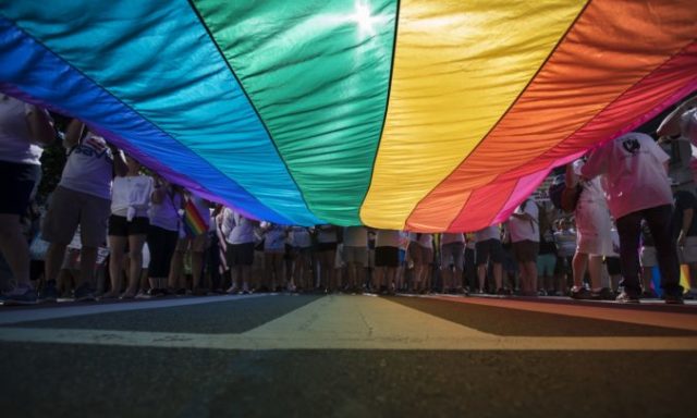 378881_lgbt 676x406.jpg